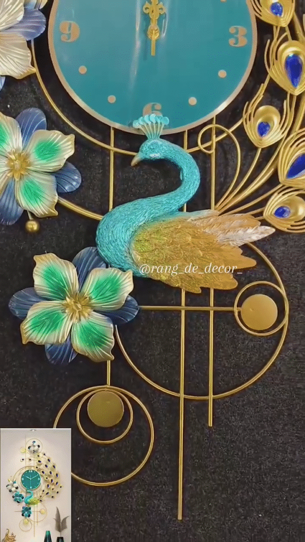 Royal Peacock Feather Metal Wall Clock – Decorative Art Timepiece - Image 2