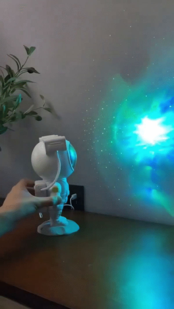 Astronaut Galaxy Projector Lamp - Image 2
