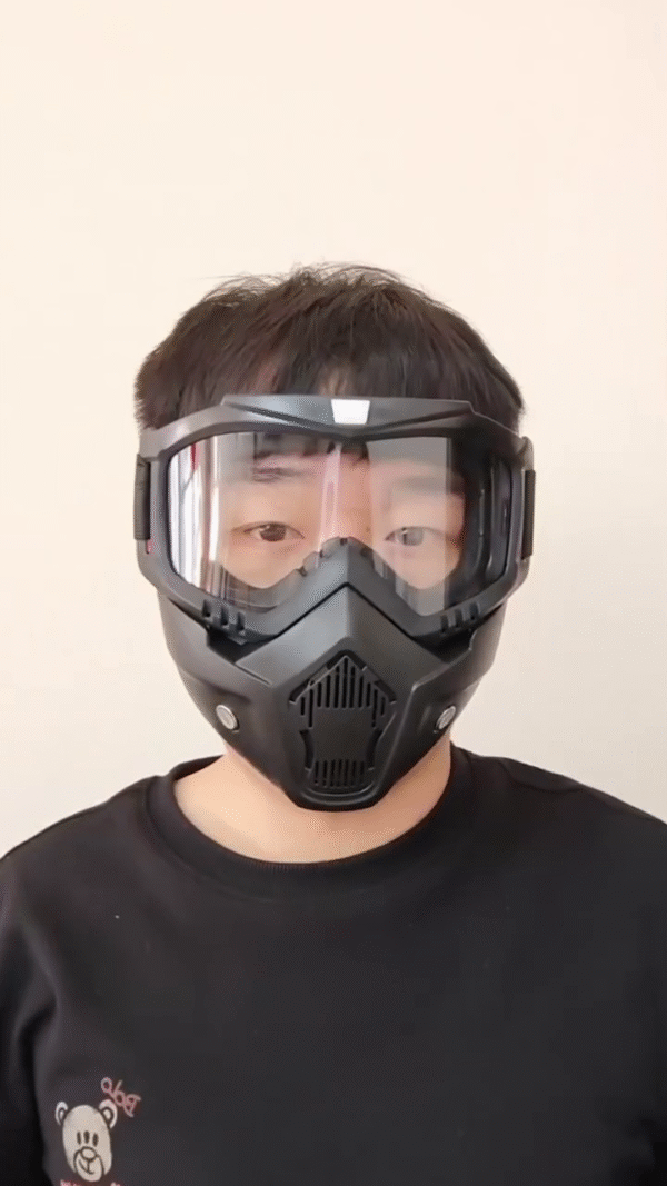Tactical Detachable Motorcycle Face Mask with Anti-Fog Goggles - Image 3