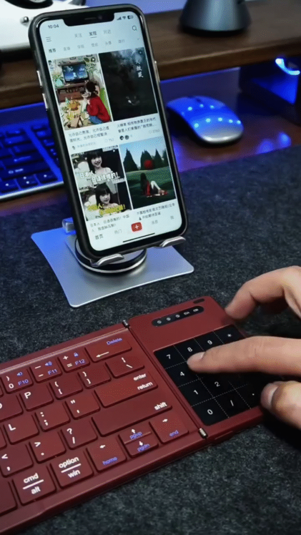 Foldable Bluetooth Keyboard with Numeric Keypad – Ultra-Portable & Stylish Typing Solution