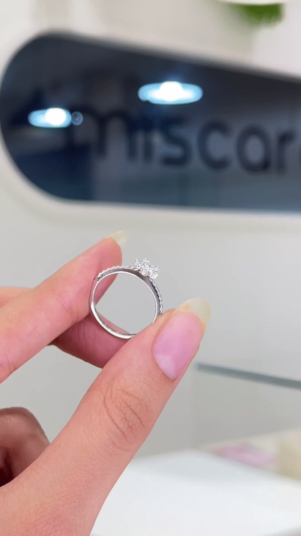 Delicate Floral Cluster Diamond Ring - Image 4